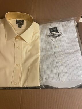 Bulk buy--Assorted mens dress shirts NWT 25 piece